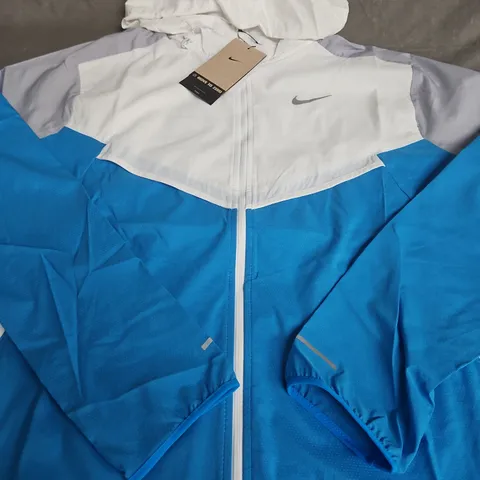 NIKE WINDBREAKER JACKET – SIZE M