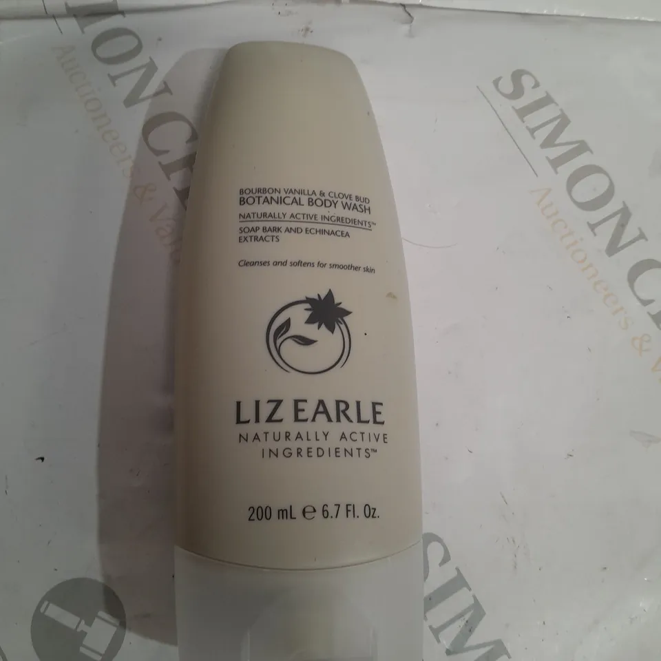 LIZ EARLE BOURBON VANILLA & CLOVE BUD BOTANICAL BODY WASH 200ML 