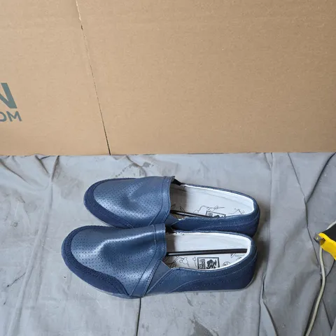 BLUE PERFORATED LEATHER-LOOK SLIP-ON LOAFERS – WOMEN’S, UK 7 (EU 40) DOWN TO EARTH .
