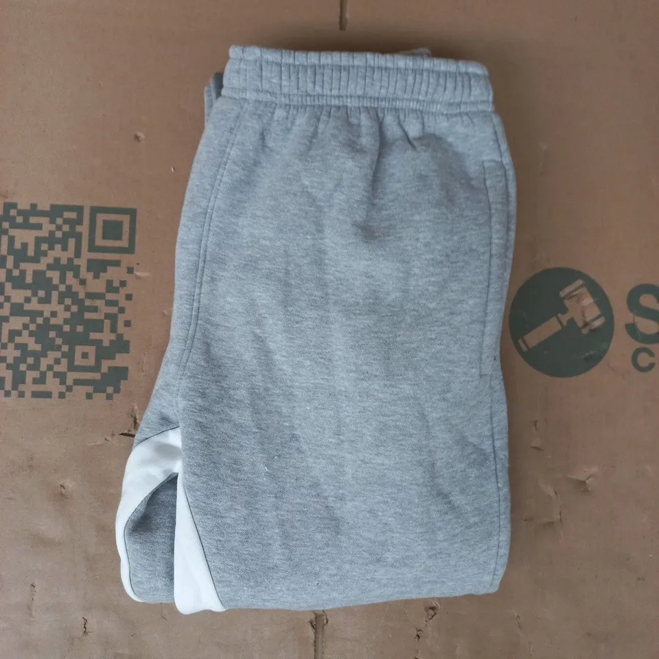 NO SAUCE SWEATPANTS IN GREY/WHITE SIZE UNSPECIFIED
