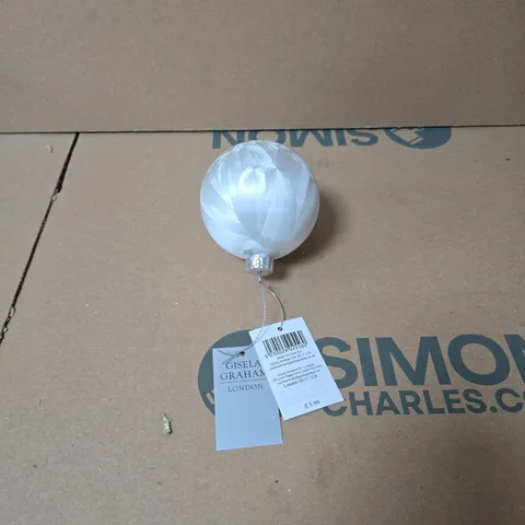 BOX OF 8 X 12 GISELA GRAHAM LONDON WHITE CHRISTMAS BAUBLES 