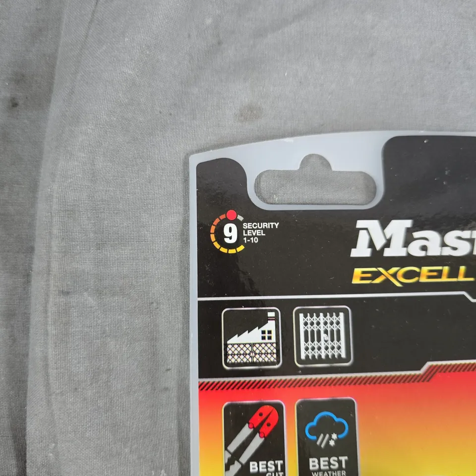 MASTER LOCK EXCEL PADLOCKS (PAIR) WITH KEYS – CHROME FINISH