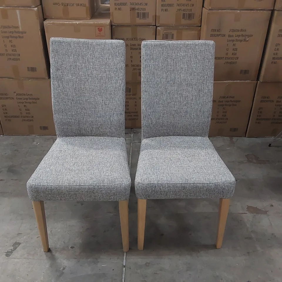PAIR OF DESIGNER FABRIC WEAVE UPHOLSTERED DINING CHAIRS