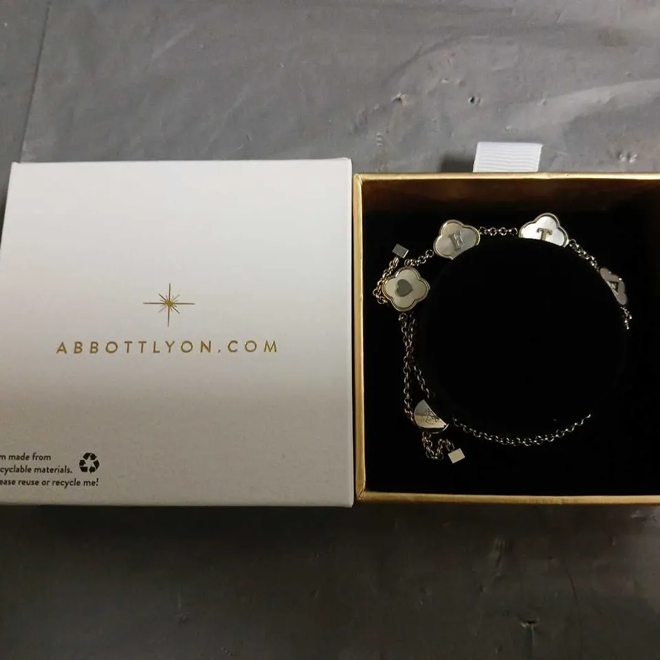 BOXED ABBOTTLYON BANGLE BOX WITH BRACELET - FTA 