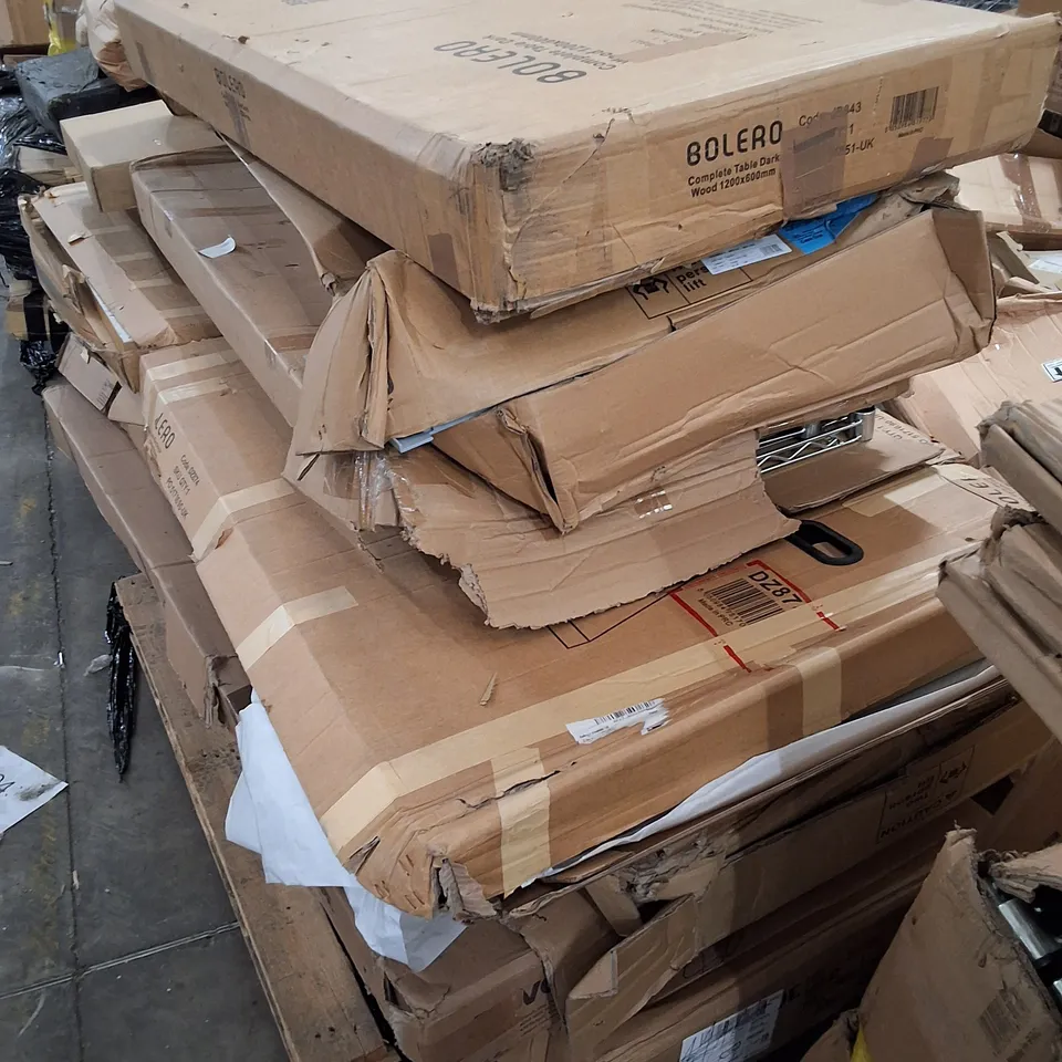 PALLET CONTAINING ASSORTED NISBITS PRODUCTS & PARTS INCLUDING DINING TABLE & SHELVING RACK