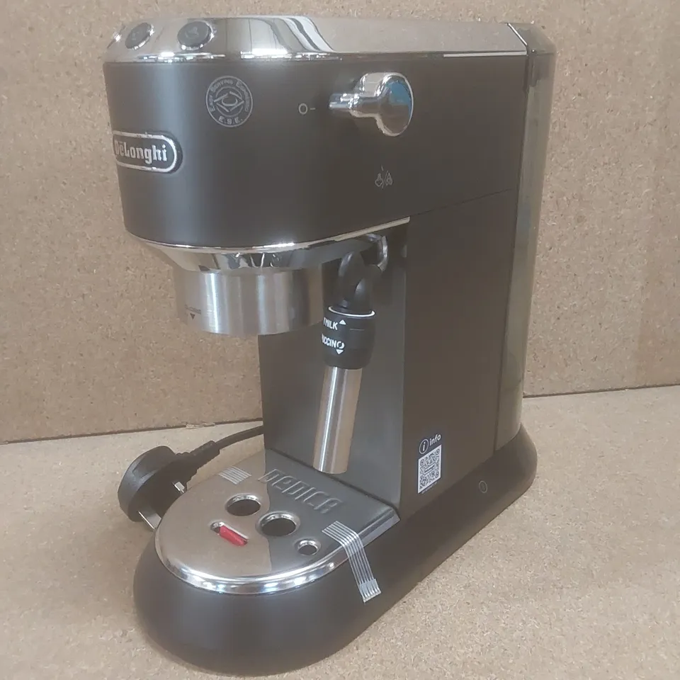 BOXED DELONGHI DEDICA STYLE PUMP ESPRESSO COFFEE MACHINE, BLACK - EC685.BK