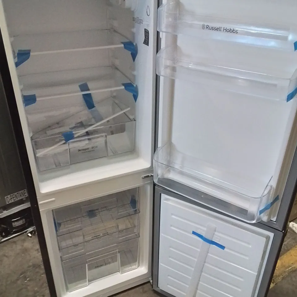 RUSSELL HOBBS FREESTANDING BLACK 50/50 FRIDGE FREEZER