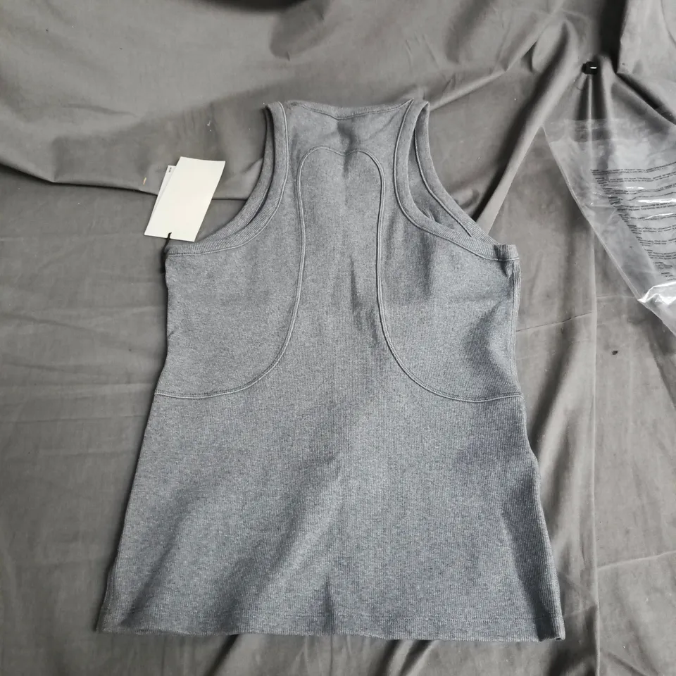SLNSH GREY WOMEN'S SLEEVELESS ATHLETIC VEST – SIZE M