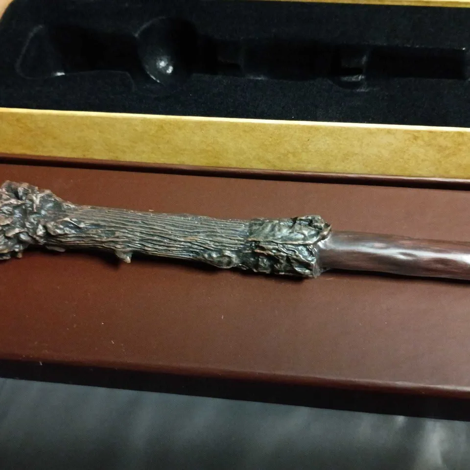 HARRY POTTER WAND PROP – BOXED