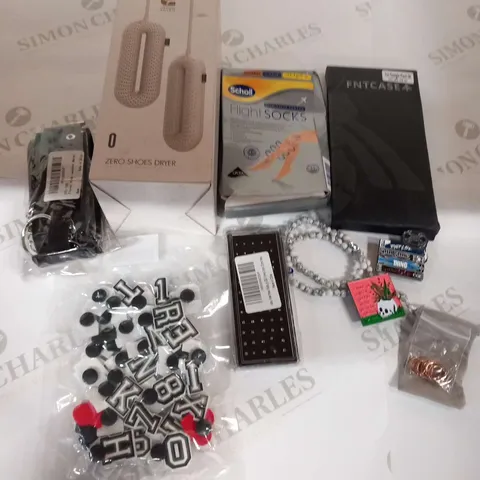 APPORXIMATELY 30 ASSORTED ACCESSORIES TO INCLUDE;