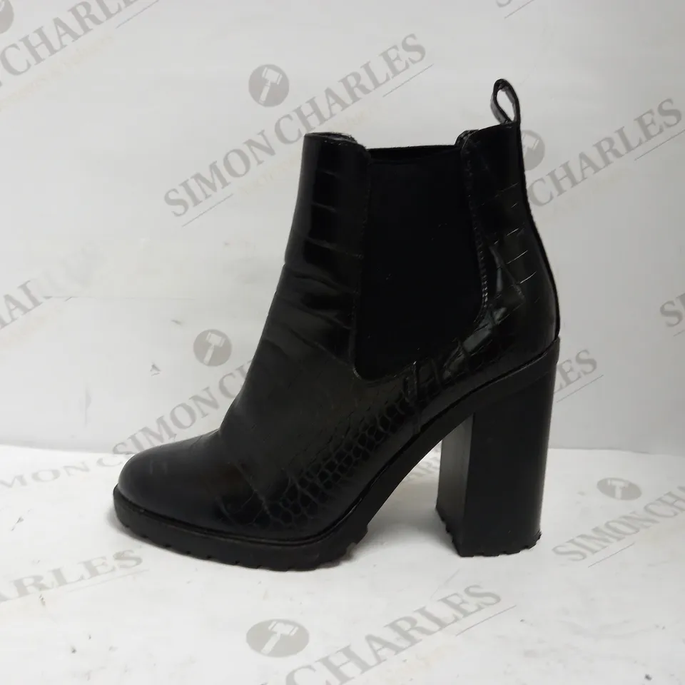 NEW LOOK CROC CHUNKY HEEL BOOTS UK SIZE 5