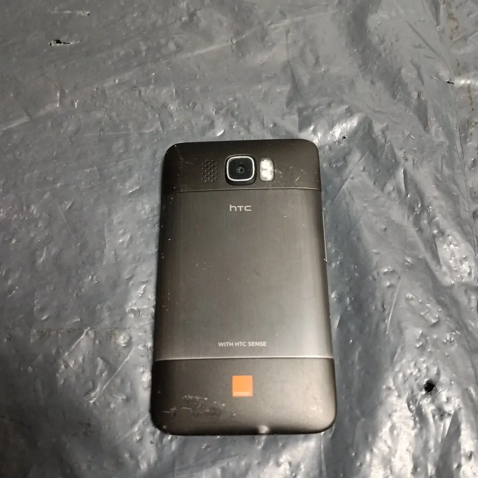 HTC WINDOWS PHONE 8X – BLACK 