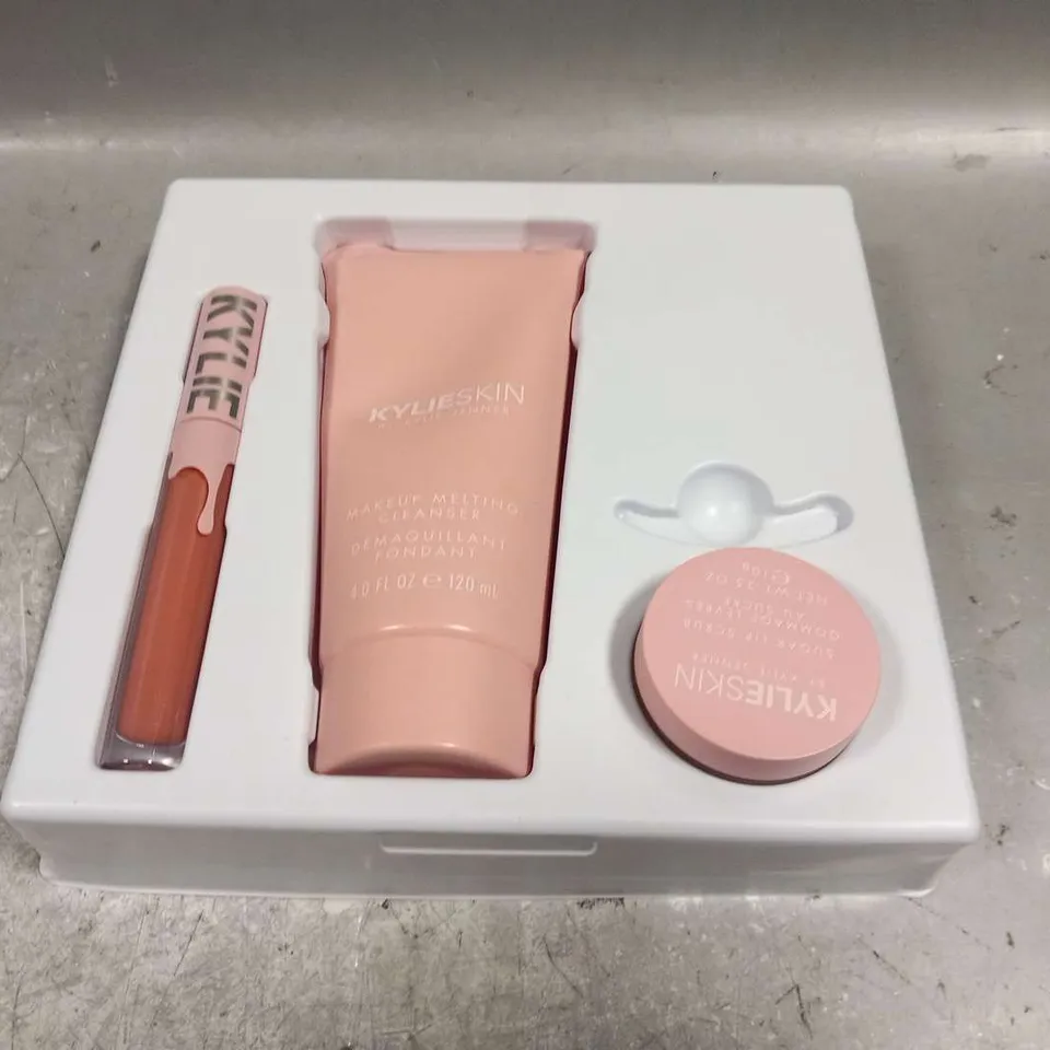 KYLIE SKIN BY KYLIE JENNER GIFT SET