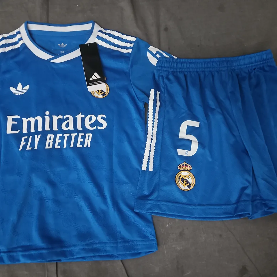 ADIDAS REAL MADRID FOOTBALL KIT SIZE 20 - BELLINGHAM NUMBER 5