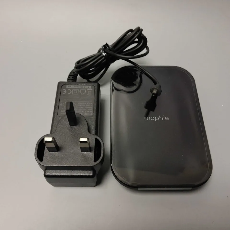 BOXED MOPHIE WIRELESS CHARGING STAND