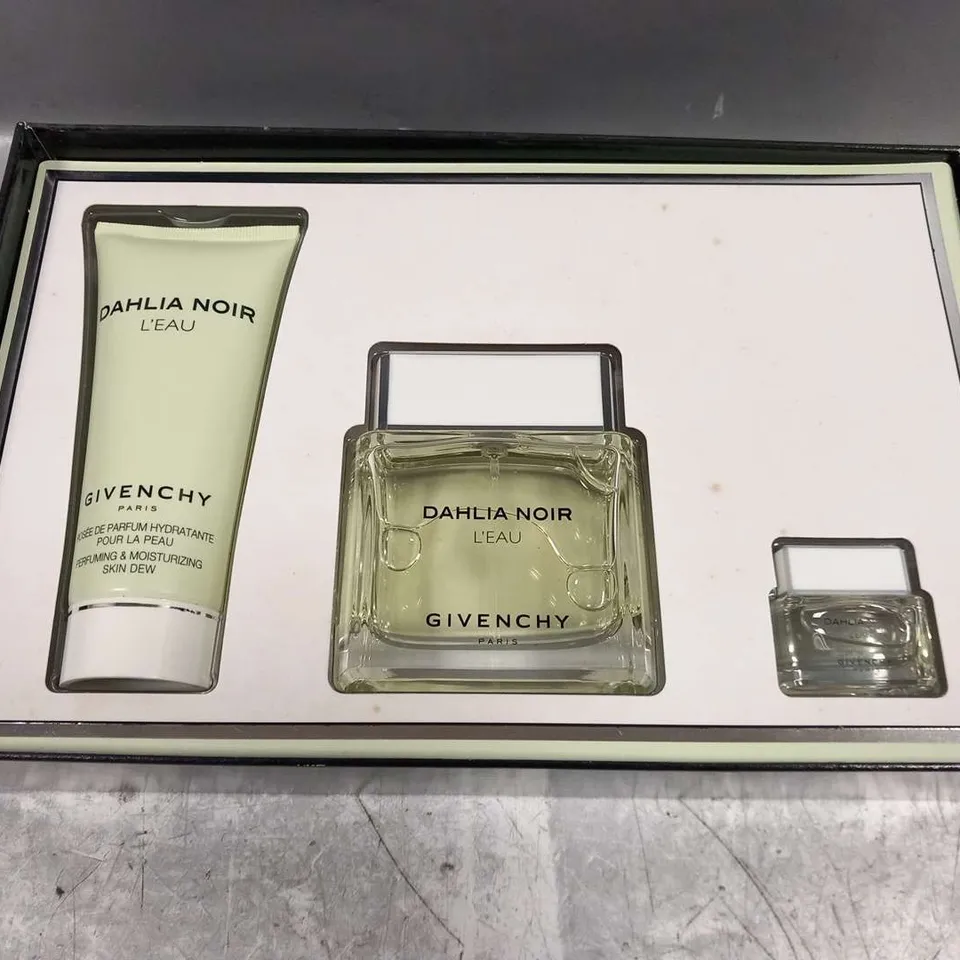 BOXED DAHLIA NOIR L'EAU GIVENCHY PARIS EAU DE TOILETTE GIFT SET