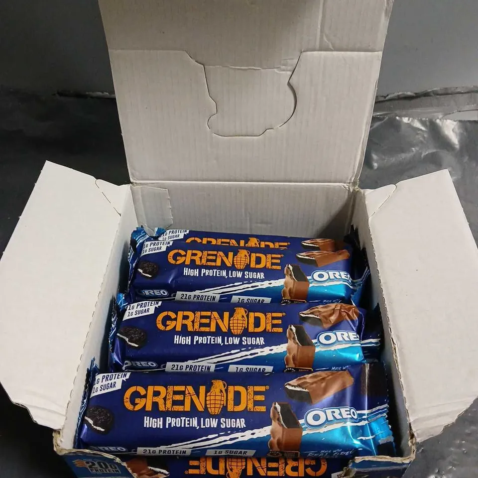 GRENADE OREO PROTEIN BARS APPOXIMATELY 7