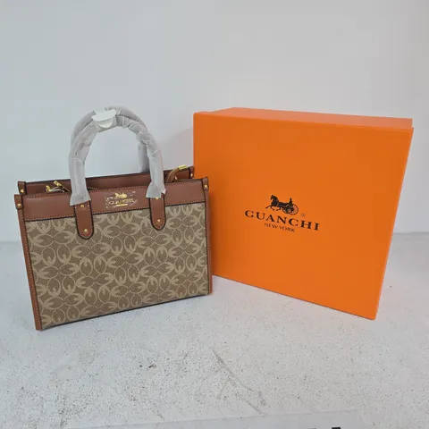 BOXED GUANCH NEW YORK HANDBAG IN BROWN