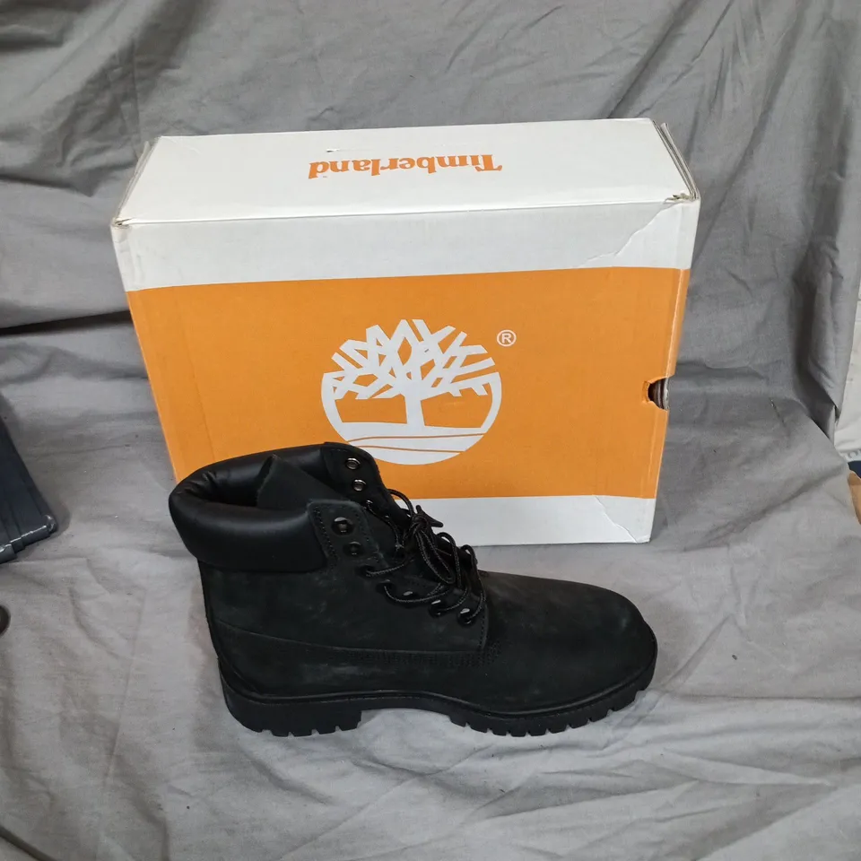 TIMBERLAND BLACK NUBUCK BOOTS, MEN'S FOOTWEAR - UK 7.5 