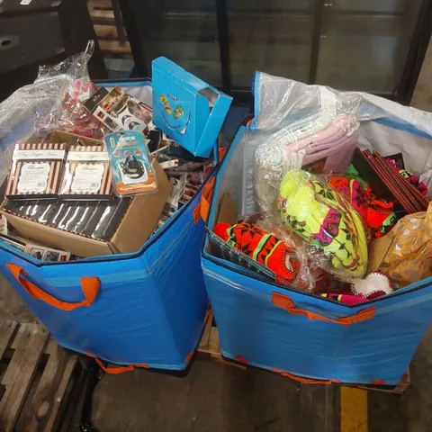 PALLET CONTAINING A LARGE QUANTITY OF ASSORTED ITEMS INCLUDING: WINTER HATS, HAIR INSERTS, ASSORTED BUTTON CELLS ECT