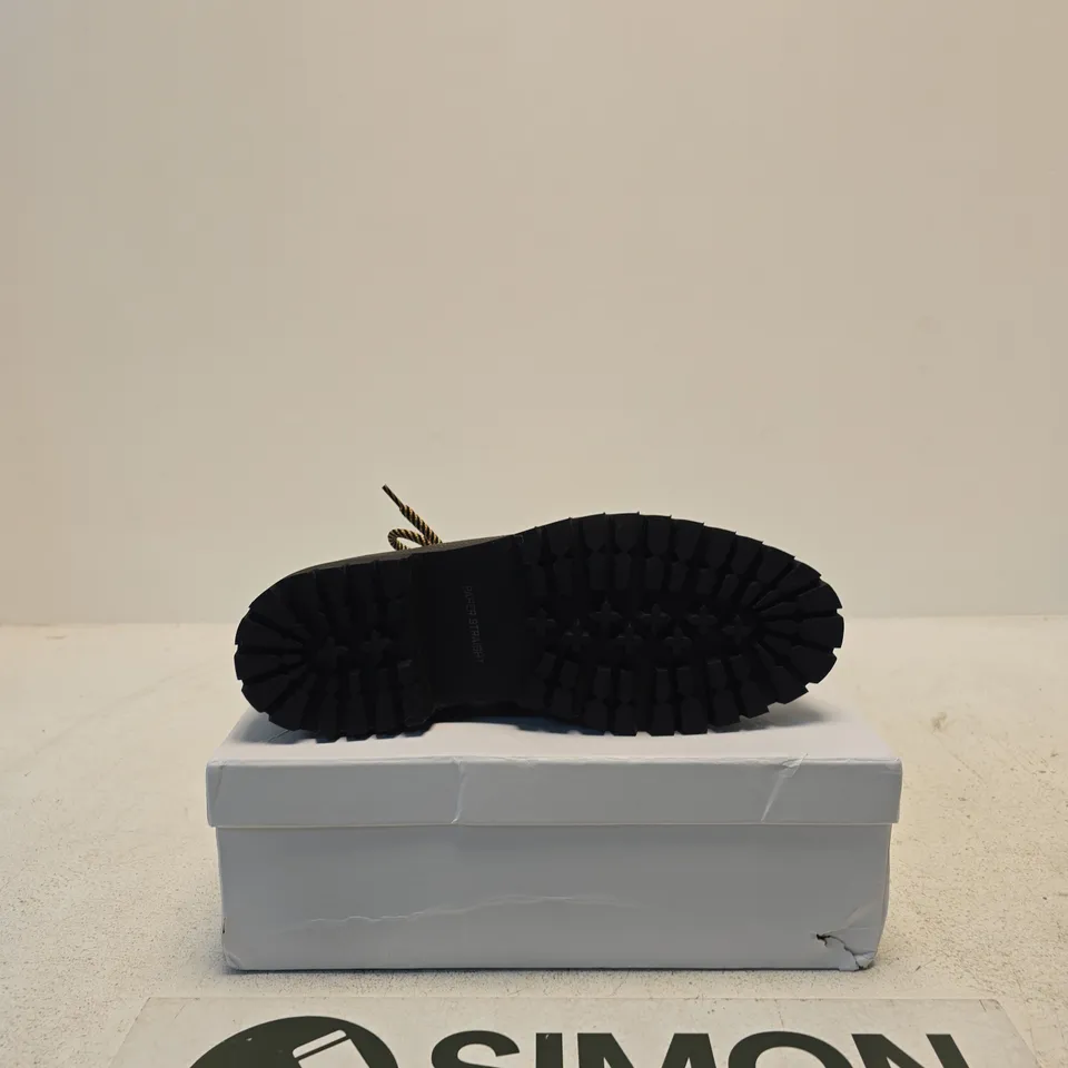 PAPER STRAIGHT BLACK LEATHER SHOES – UK 9.5 (EU 43) (BOXED)