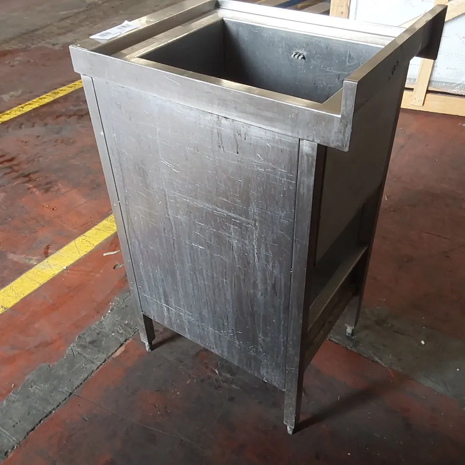COMMERCIAL STAINLESS STEEL CATERING UNIT
