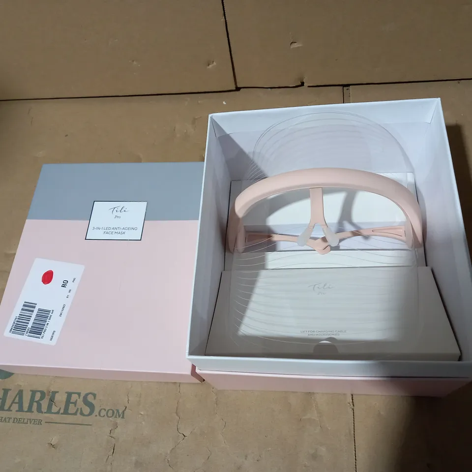 TILI ANTI-AGEING LED FACE MASK