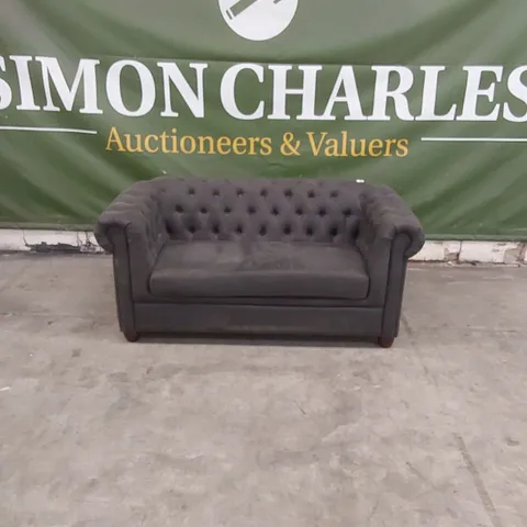 QUALITY DESIGNER GREY FABRIC UPHOLSTERED BUTTON BACK SOFA