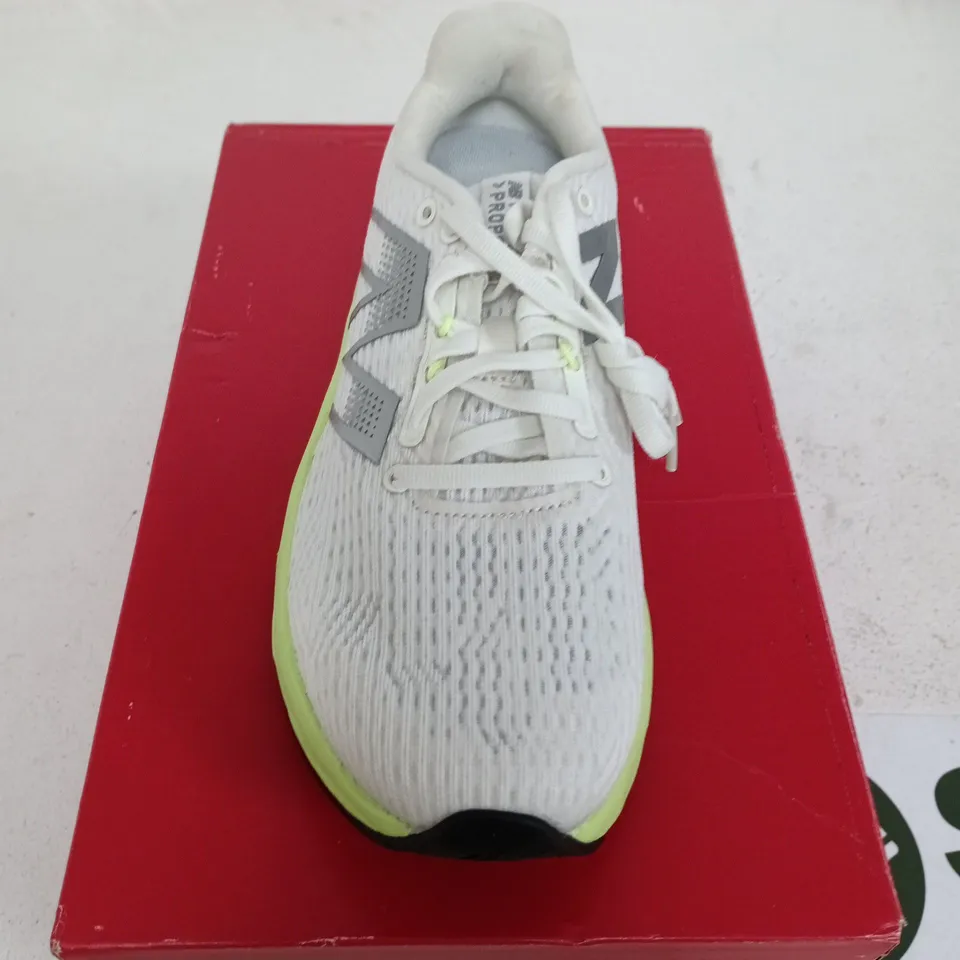 NEW BALANCE PROPEL RUNNING SHOES SIZE 5.5