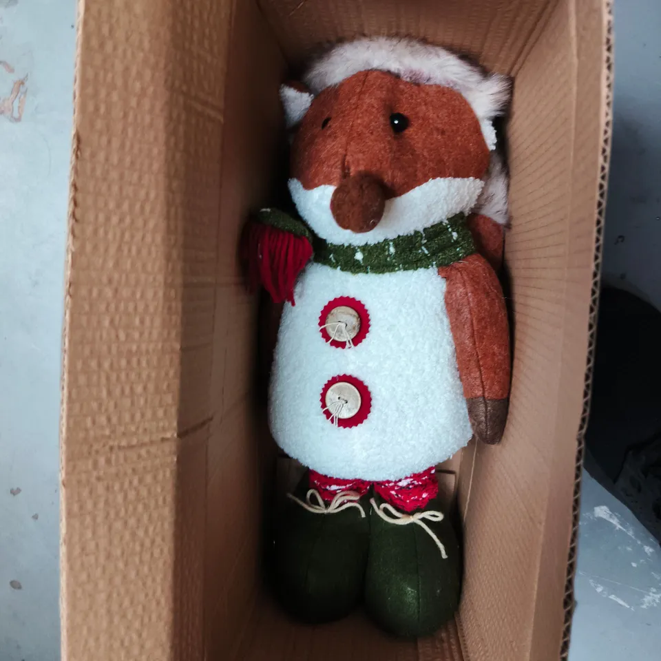 2X GISELA GRAHAM STANDING FOX DECORATIONS