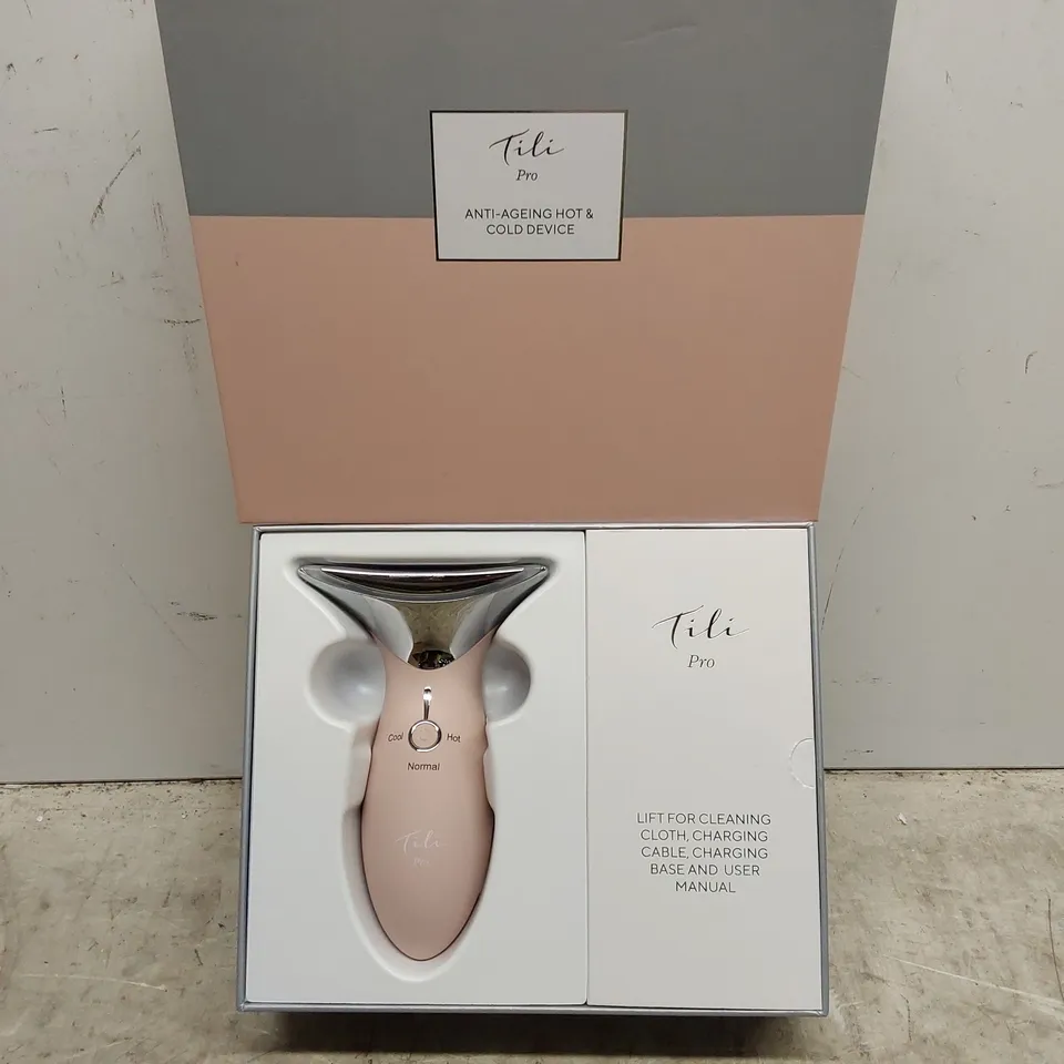 BOXED TILI PRO LED ANTI-AGEING HOT & COLD FACIAL TONING DEVICE