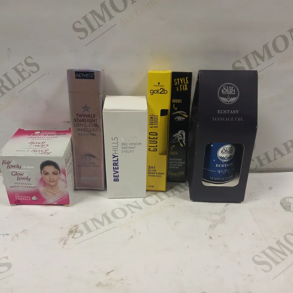 BOX TO CONTAIN APPROXIMATELY 25 ASSORTED WOMEN'S HEALTH AND BEAUTY PRODUCTS  