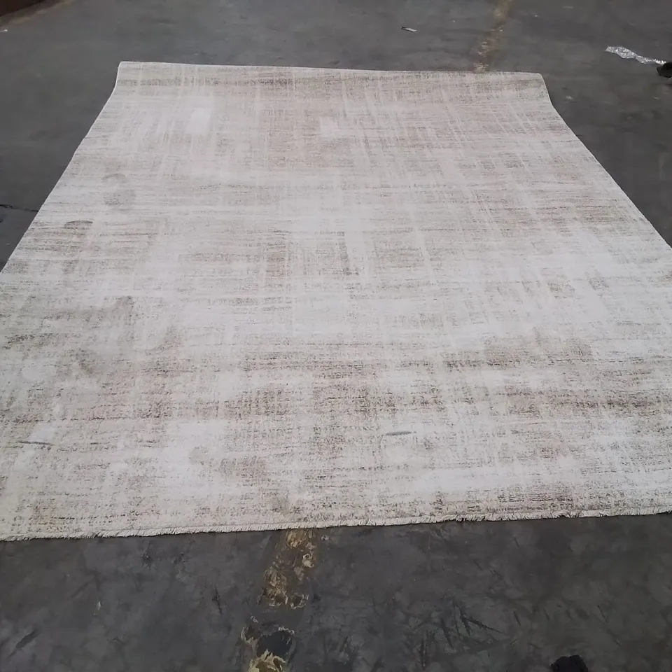 QUALITY DESIGNER AREA RUG APPROXIMATELY 300X200CM