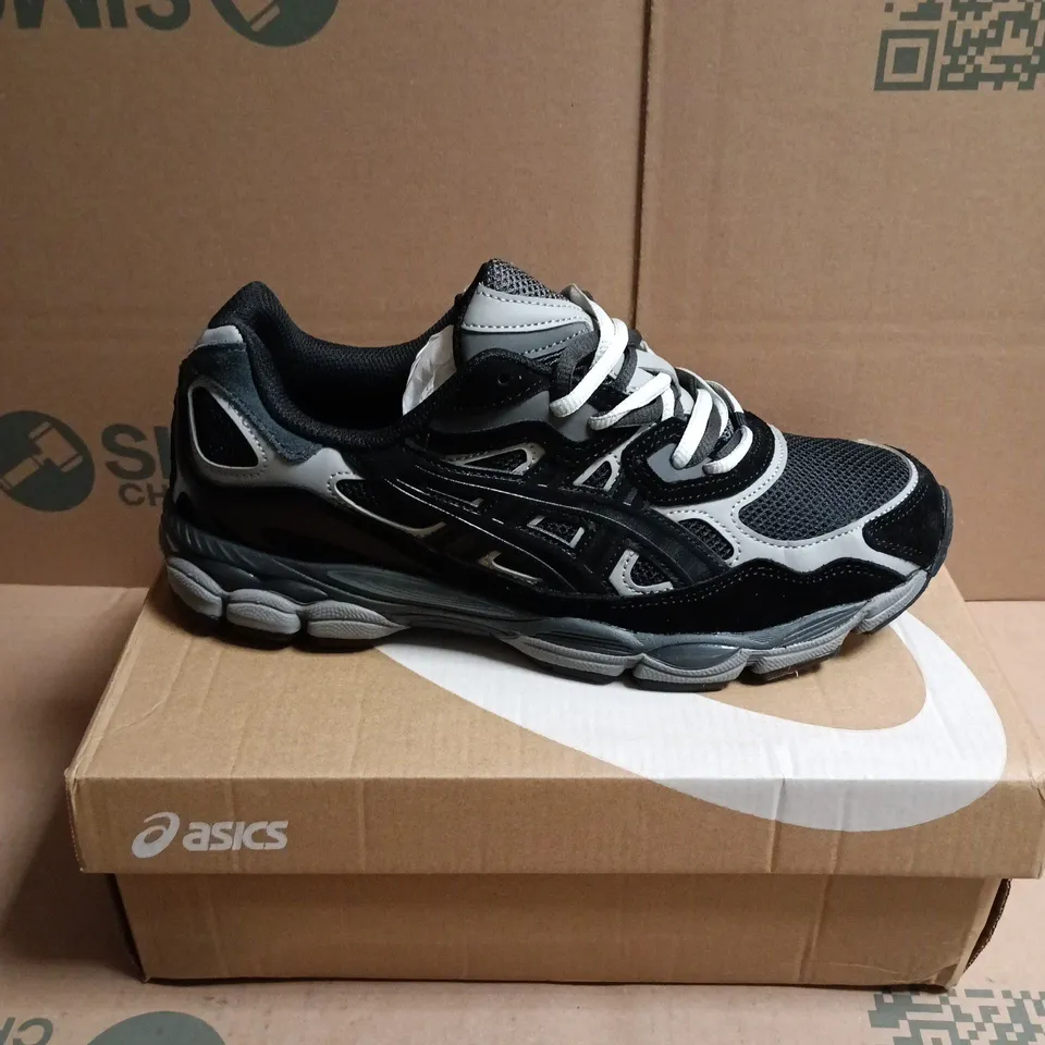 BOXED PAIR OF ASICS GEL NYC TRAINERS - 10