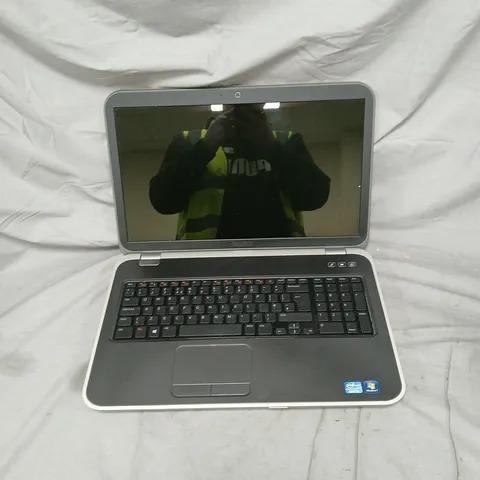 DELL INSPIRON 5720 LAPTOP - I5-3210M 2.5GHZ, 6GB RAM, 1TB HDD, 17.3-INCH DISPLAY. DOES NOT POWER ON