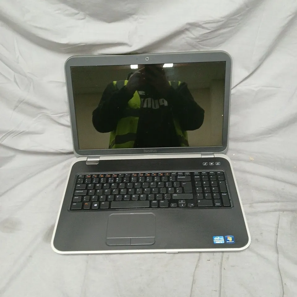 DELL INSPIRON 5720 LAPTOP - I5-3210M 2.5GHZ, 6GB RAM, 1TB HDD, 17.3-INCH DISPLAY. DOES NOT POWER ON