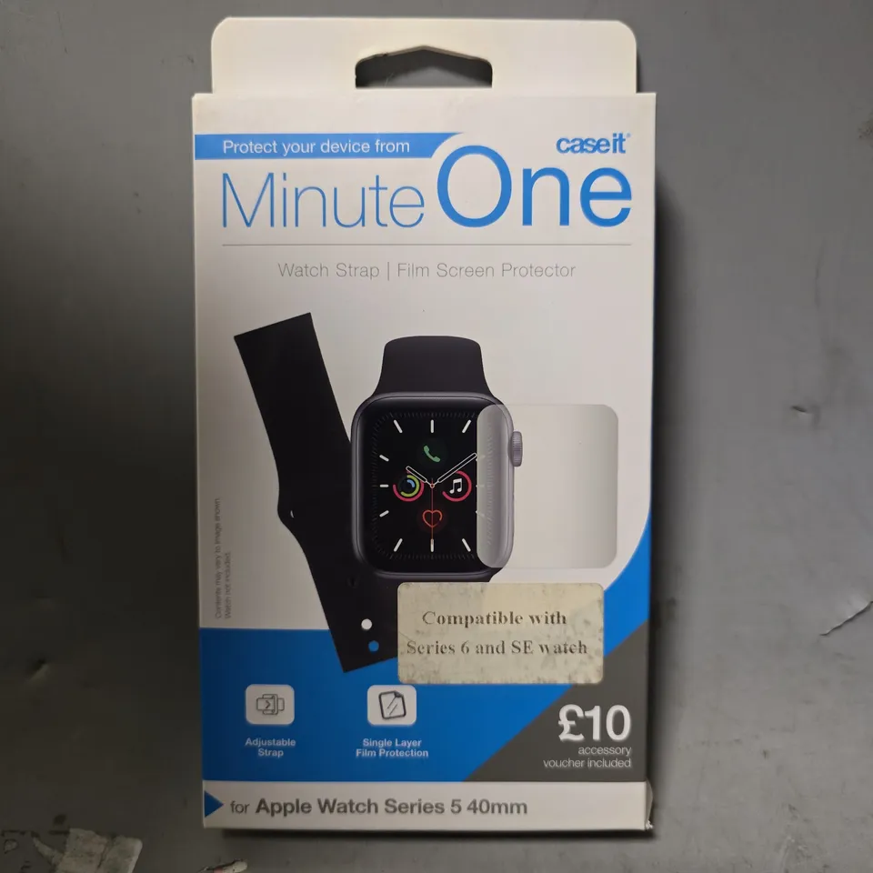 BOX OF APPROXIMATELY 40 MINUTE ONE APPLE WATCH SERIES 5 40MM WATCH STRAP FILM SCREEN PROTECTOR 