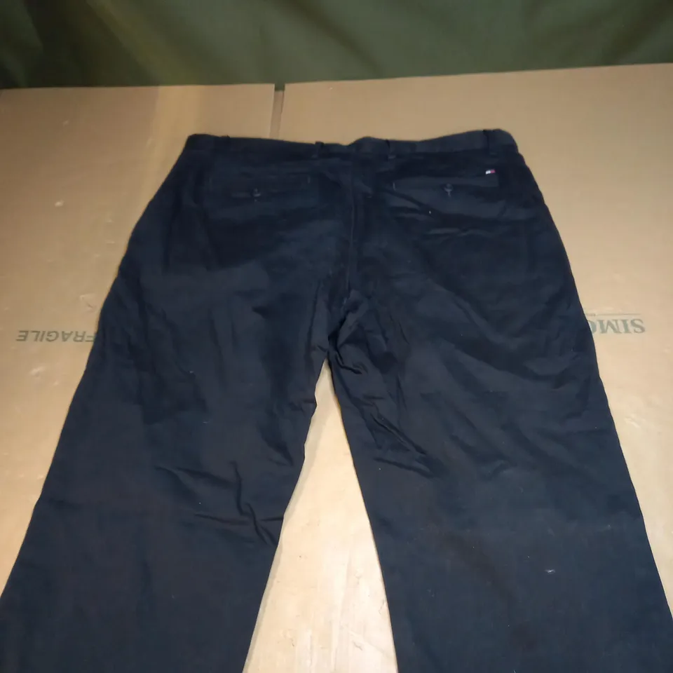 MENS BLACK TOMMY HILFIGER JEANS SIZE UNSPECIFIED