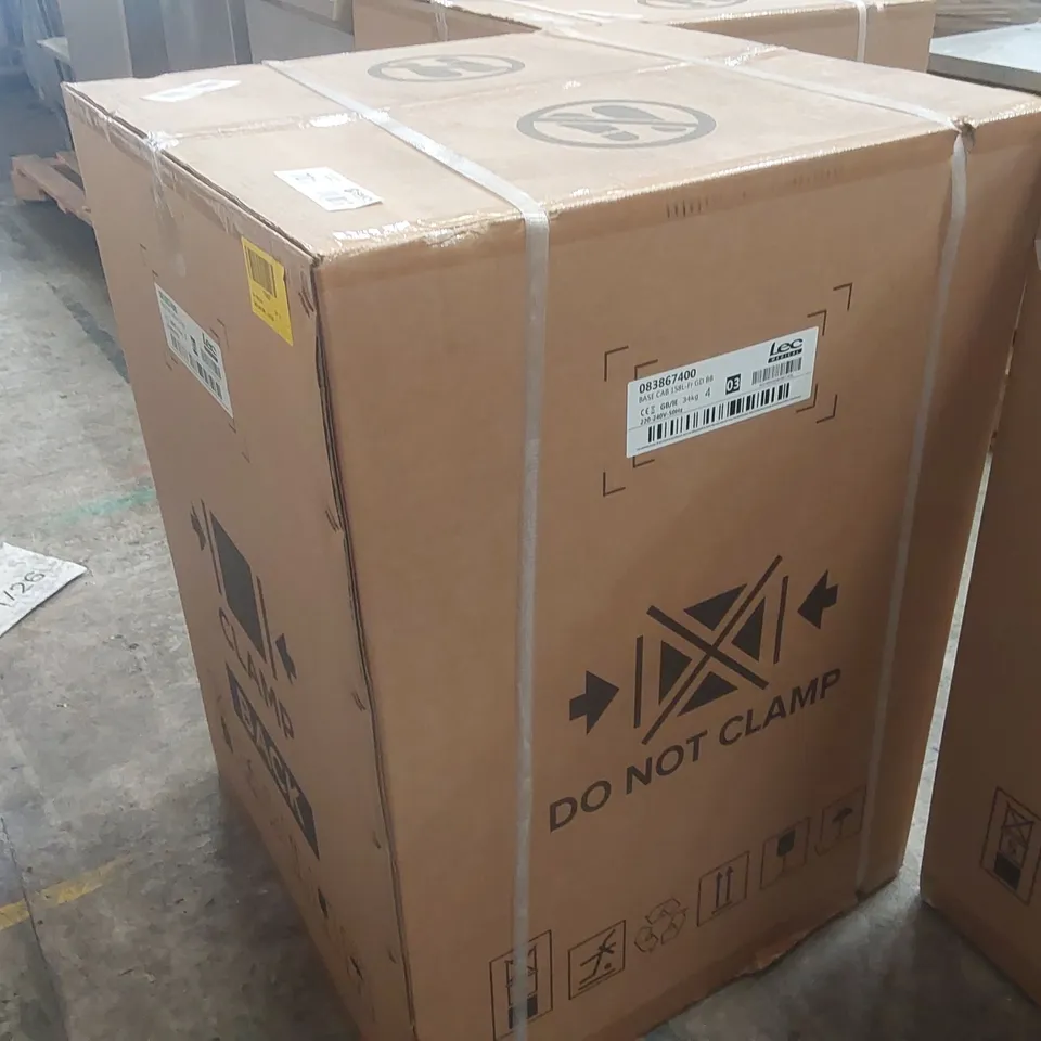 BOXED LEC MEDICAL 600MM WIDE FRIDGE CABINET WITH SOLID DOOR