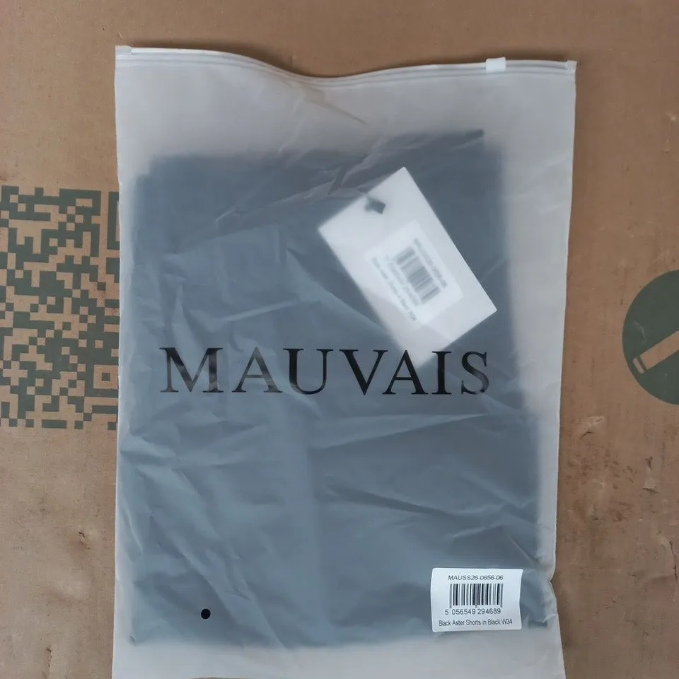 BAGGED MAUVAIS BLACK ASTER SHORTS IN BLACK SIZE W34