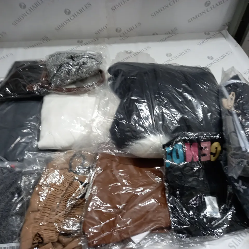 LARGE QUANTITY OF ASSORTED CLOTHING ITEMS TO INCLUDE PRETTYLITTLETHING, SIX STORIES AND LINDEX