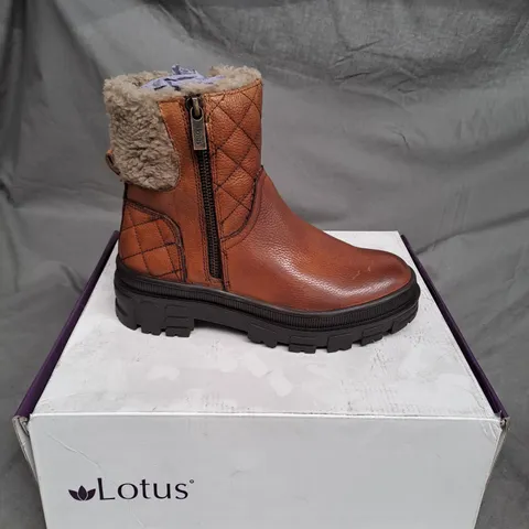 BOXED PAIR OF LOTUS LAVIGNE BOOTS IN TAN - 4