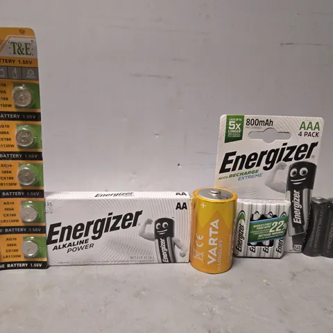 APPROXIMATELY 22 ASSORTED BATTERYS TO INCLUDE - ENERGIZER AA , ENERGIZER AAA ETC