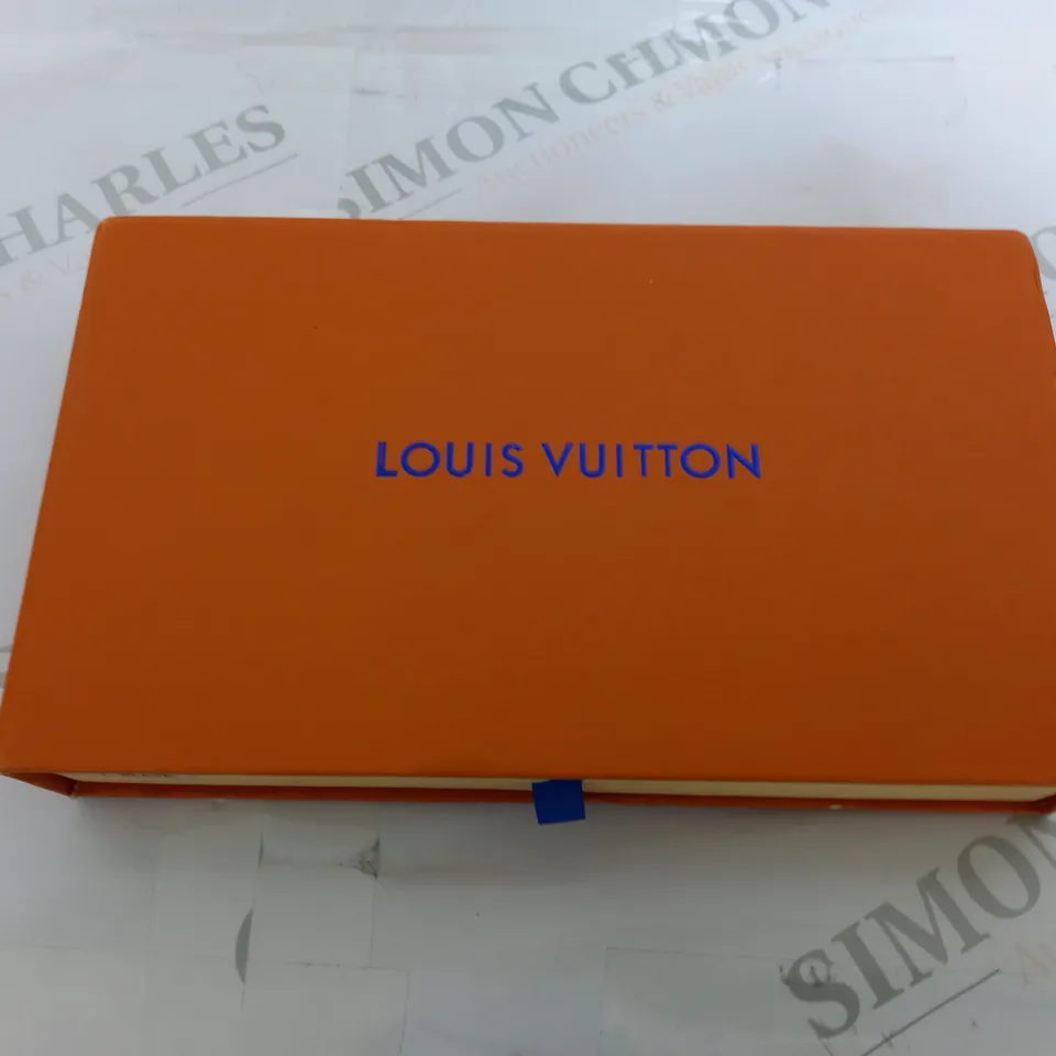 BOXED LOUIS VUITTON ENGRAVED PURSE IN BLACK