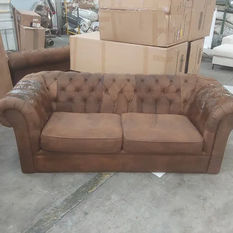 QUALITY DESIGNER UPHOLSTERED CHESTERFIELD SOFA - MISSING FEET