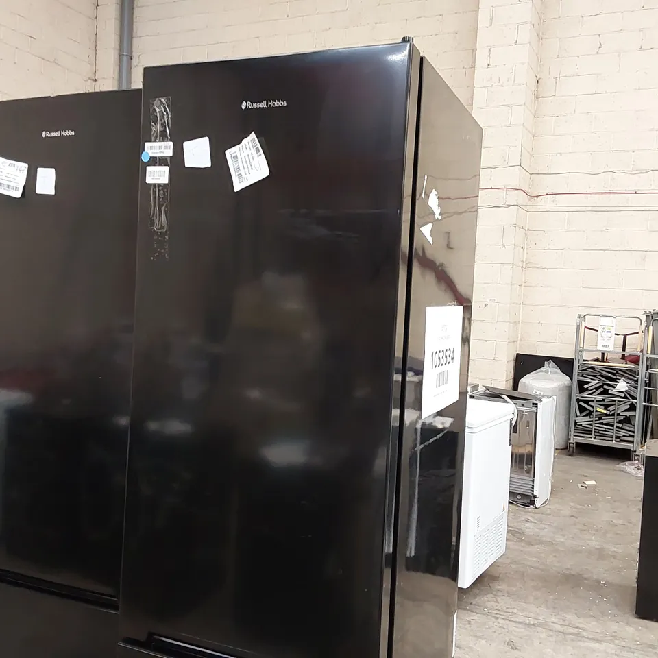 RUSSELL HOBBS RH180FFFF55B FREESTANDING FROST FREE FRIDGE FREEZER WITH ADJUSTABLE THERMOSTAT & FEET, 70/30 279L 180CM HIGH, LED LIGHT - BLACK