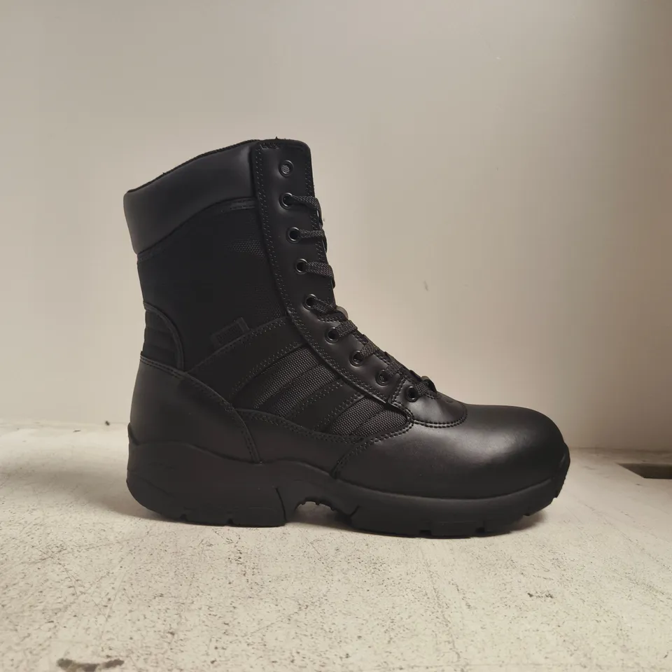 BOXED PAIR OF MAGNUM PANTHER 8.0 SIDE-ZIP UNIFORM BOOTS IN BLACK SIZE UK 11