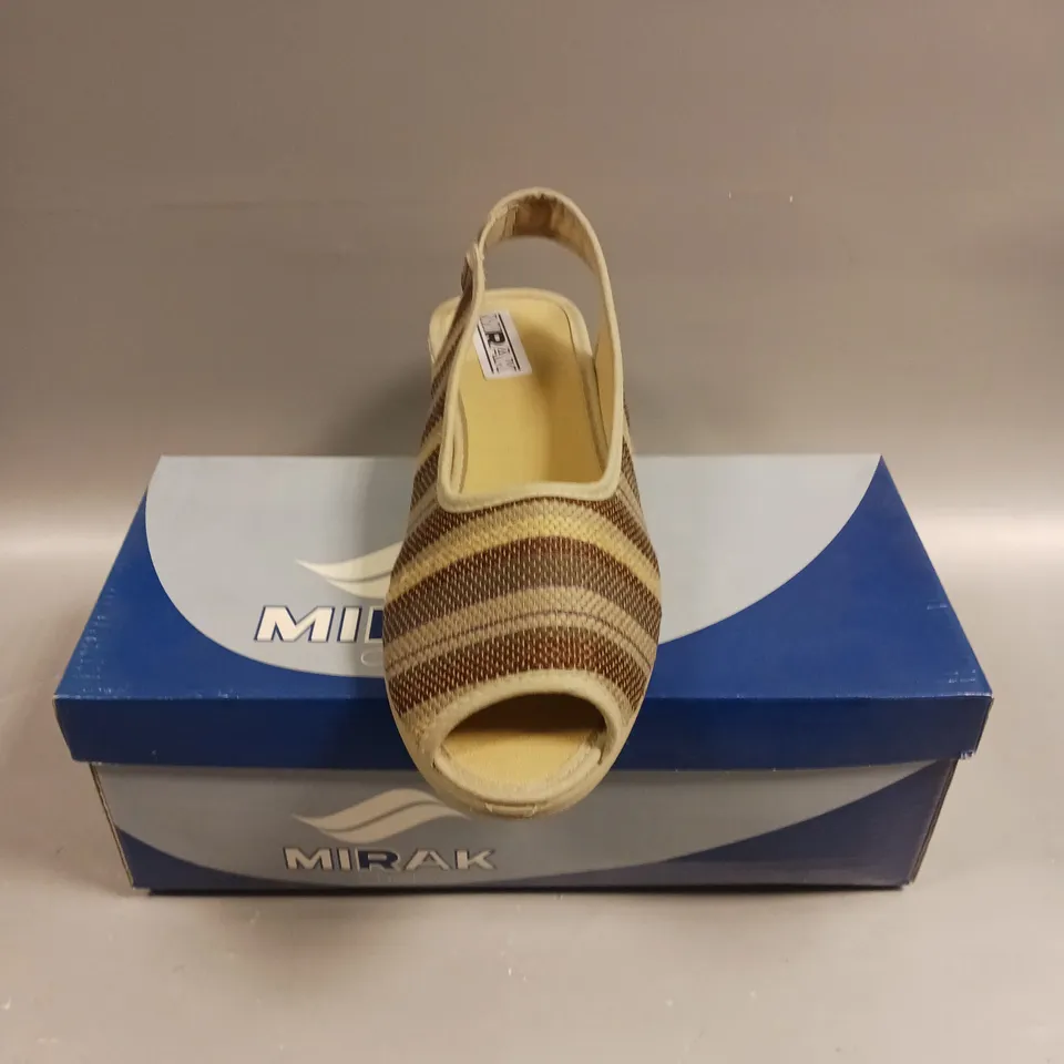 BOXED PAIR OF MIRAK CLASSIC CARLA OPEN TOE SHOES IN BROWN - 8