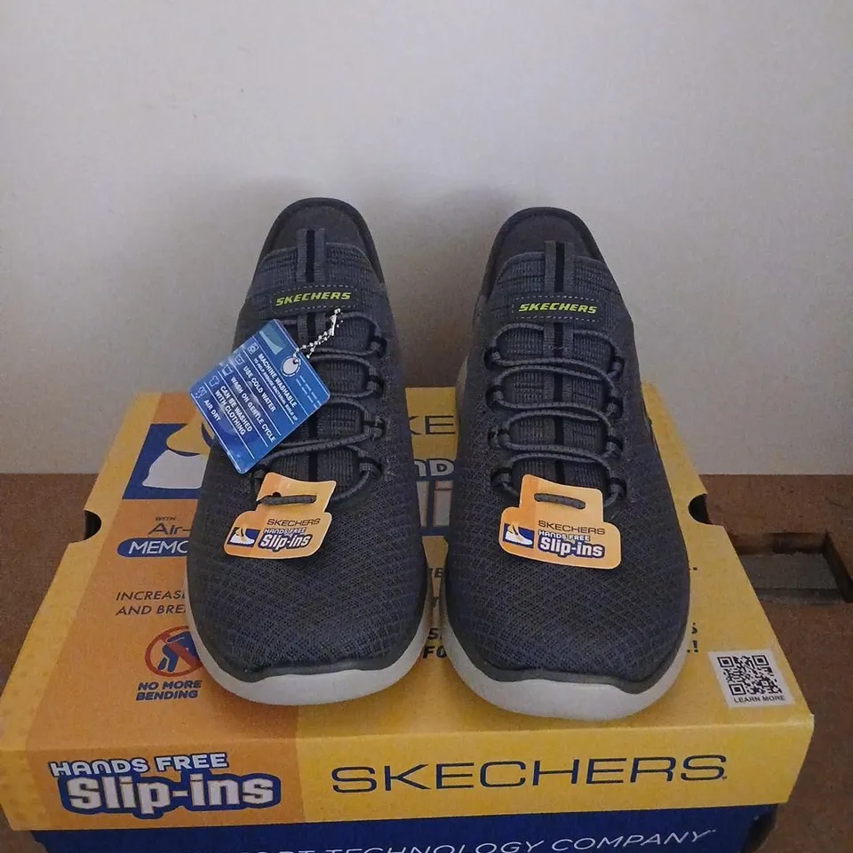 SKECHERS MEN'S SLIP-INS TRAINERS – NAVY/GRAY, UK 6, WIDE FIT (US 7)