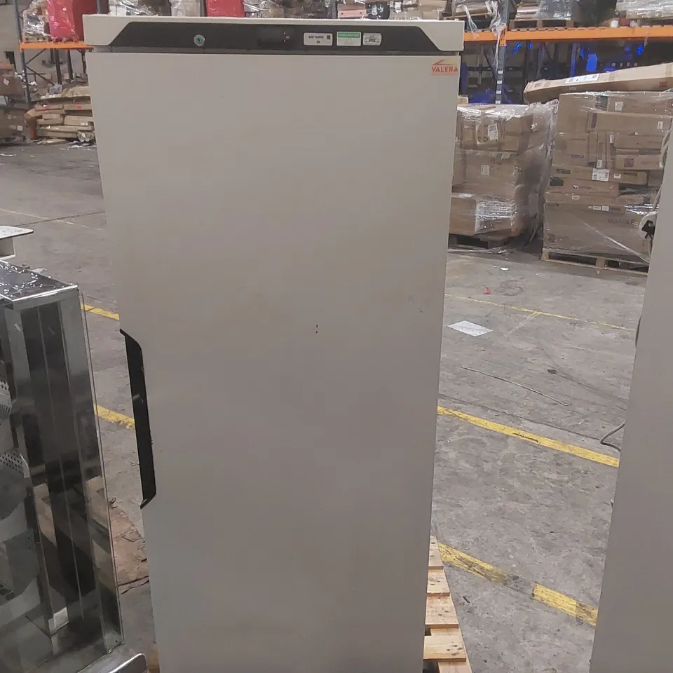 VALERA HV600TN COMMERCIAL UPRIGHT STORAGE FRIDGE